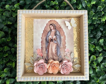 Virgencita 5x5inch wood plaque / Virgin Mary / religious Virgencita De Guadalupe Shadowbox with paper flowers