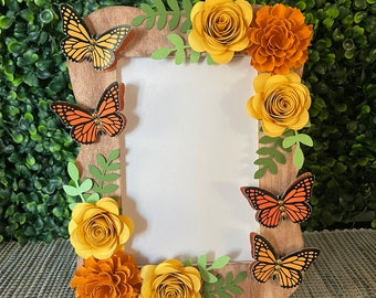 Monarch Butterfly Photo Frame: Handmade Paper Flower Keepsake