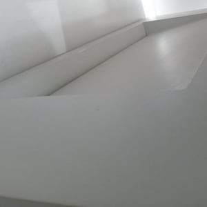 Concrete sink with ramp