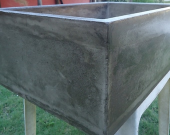 Concrete sink
