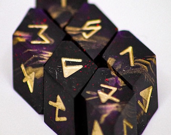 Valdis Dragonscale d6 (Handmade Resin Dice)
