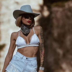 Rhinestone Western Triangle Bra, Cowgirl Outfit, Western Festival Top, Bachelorette Party Outfit, Space Cowboy Costume, Country Bride