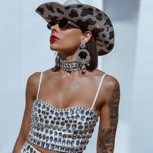 Chapeau de cowboy losanges vache strass, chapeau de cowboy western glam, chapeau de festival orné de diamants, chapeau de cow-girl brillant, chapeau de célibataire losanges