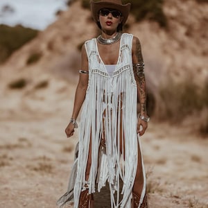 White Fringe Macrame Vest, Cowgirl Bridal Fringe Jacket, Western Fringe Vest, Country Girl Cowgirl Vest, Barn Wedding Bridal Outfit image 10