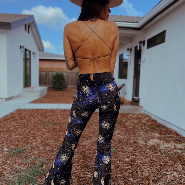 Bohemian Hippie Style Sun and Moon Zodiac Pattern Velvet Two Piece Set Tie Back Triangle Crop Top and Velvet Flare Pants Festival Outfit