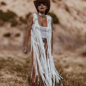 White Fringe Macrame Vest, Cowgirl Bridal Fringe Jacket, Western Fringe Vest, Country Girl Cowgirl Vest, Barn Wedding Bridal Outfit image 8