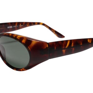 Genuine Vintage Womens Iconic Rockabilly Cat Eye Oval Lens Tortoise Sunglasses image 3