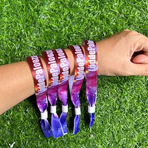 50 braccialetti con stampa serigrafica, braccialetti identificativi personalizzati per eventi, braccialetti di sicurezza, badge identificativo personalizzato per festival e feste.