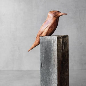 Kingfisher Carved wooden bird Sculpture image 3