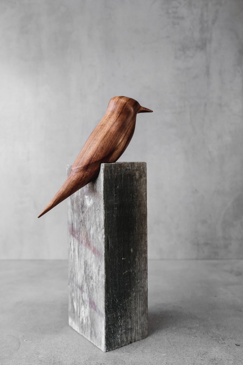 Kingfisher Carved wooden bird Sculpture image 4