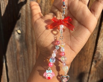 Abalorio para teléfono My Melody Kawaii: accesorio para bolso con cuentas rosas y rojas
