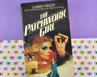 Edición vintage de 1984, cuarta impresión de ACE: The Patchwork Girl de Larry Niven, ilustrada, en rústica.