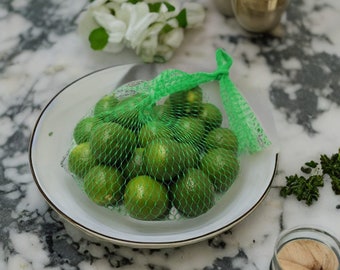 Seeded Key Limes 1 lb. (16-19) 5 lb (80-95)