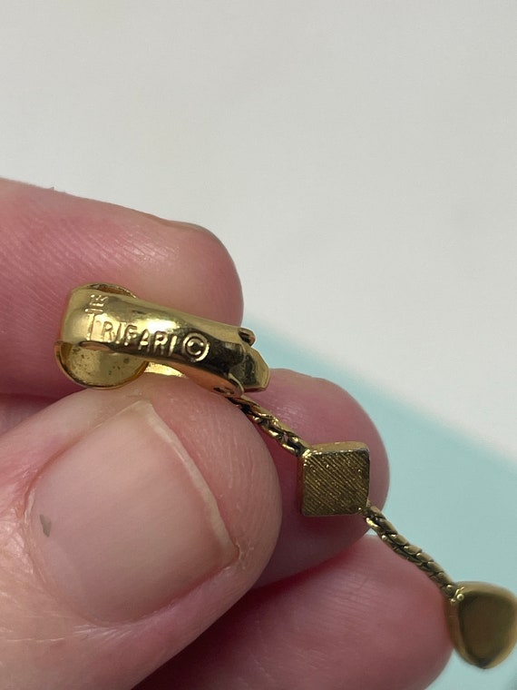 Vintage Gold Clip On Geometric Trifari Dangle Ear… - image 2