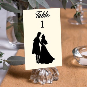 Modello modificabile per numeri da tavolo per coppie di film - Cartelli 4x6 e 5x7 per matrimoni magici