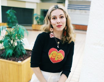 xs small Appliqué 3/4 sleeve black tee t-shirt Handmade applique vintage tee heart smile love