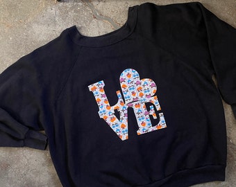 Love applique vintage 1980s 90s black crew neck pullover sweatshirt jumper