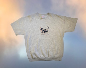 Vintage 1980s short sleeve light grey crew neck pullover sweatshirt applique cat tnr ear tipped meow