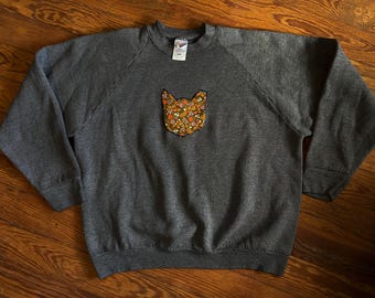 TNR ear tipped cat applique pullover crew neck sweatshirt jumper vtg vintage fruit of the loom raglan dark grey charcoal