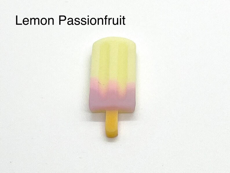 Glassglass-berlocker | Frozen Pops | Sommargodis | Coola skoaccessoarer Lemon Passionfruit