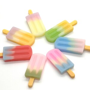 Glassglass-berlocker | Frozen Pops | Sommargodis | Coola skoaccessoarer bild 2