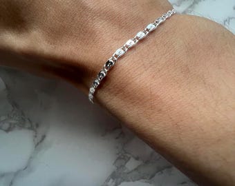 Rhodium plated over Sterling Silver 2.4mm 7.5" chain bracelet for men
