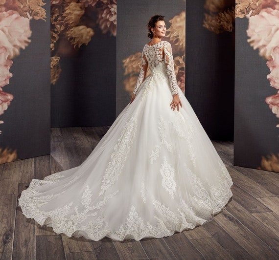 long sleeve lace princess wedding dress