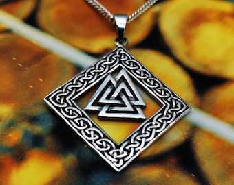 Collana Uomo Vichinga Con Ciondolo Vegvisir Valknut Triscele In Acciaio Inox - Catena 50 Cm - Simbolo Norreno Di Protezione - 2