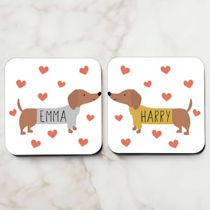 Ensemble de sous-verres teckel personnalisé : coeurs d'amour de chien saucisse, cadeau de Noël pour couple, cadeau de pendaison de crémaillère, nouveau ensemble de sous-verres chien saucisse
