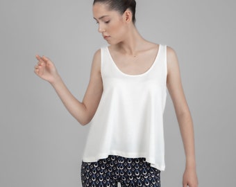 Scoop Tank Loose, Scoopneck Women Tank Top, Summer Cotton Blouse, Sleeveless Basic Tee, Cotton Top, Loose Tank,