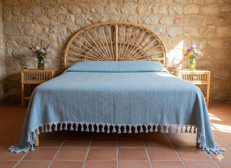 Blue turkish throw blanket made from %100 cotton.