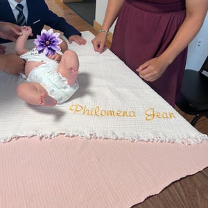 CUSTOM BABY BLANKET with Name, Muslin Baby Shower Quilt, Custom Baby Gift Newborn for Boy or Girl, Baby Blanket Gift Newborn, Milestone Gift
