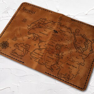 Porta-passaporte personalizado com mapa de Tamriel, capa de couro personalizada para passaporte, carteira para passaporte, carteira de viagem, capa de couro para passaporte