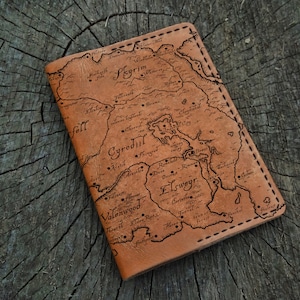 Karte von Tamriel Leder Passhülle, Leder Passhülle, Passport Brieftasche, Reisepasshülle, Leder Passport Brieftasche, Leder Passport Brieftasche, Leder Passport Brieftasche