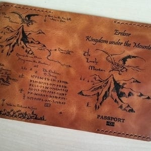 Funda de cuero para pasaporte personalizada, funda de cuero para pasaporte personalizada, billetera para pasaporte, billetera de viaje, estuche de cuero para pasaporte, regalo para él o para ella
