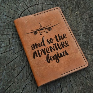 Funda de cuero para pasaporte personalizada, funda de cuero para pasaporte personalizada, billetera para pasaporte, billetera de viaje, estuche de cuero para pasaporte, regalo para él o para ella