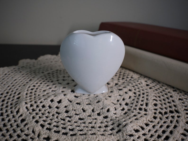 Made in Japan Porcelain Heart Vase Vintage Heart Vase Floral Heart Vase Valentines Vase Heart with Flowers Vase