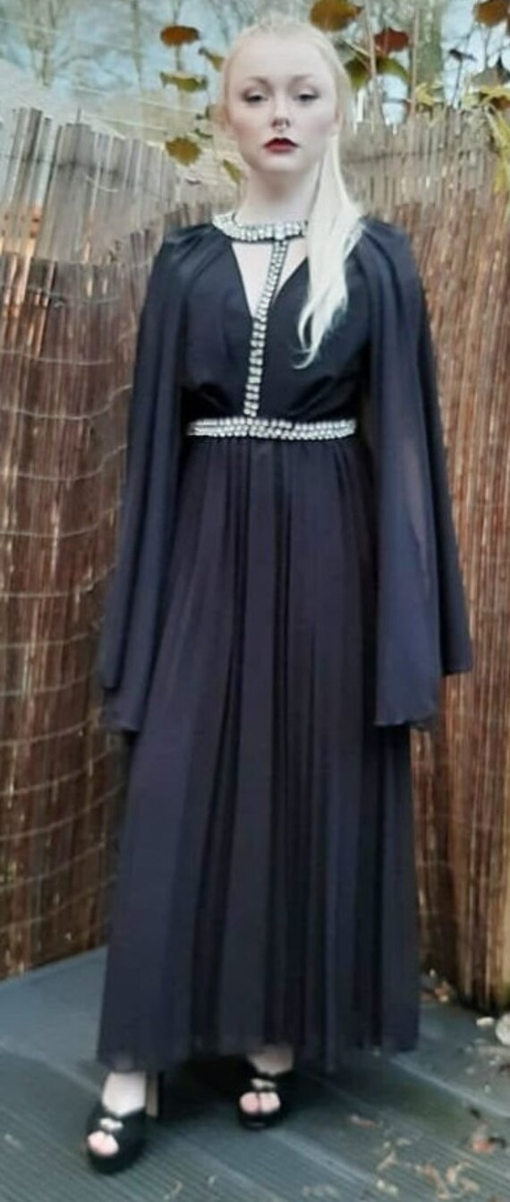 Unique 60s Black Dress