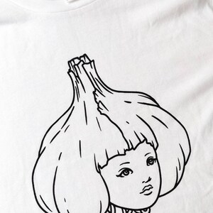Knoflook Meisje Hand bedrukte Fair Wear Biologisch Katoenen T-Shirt afbeelding 3