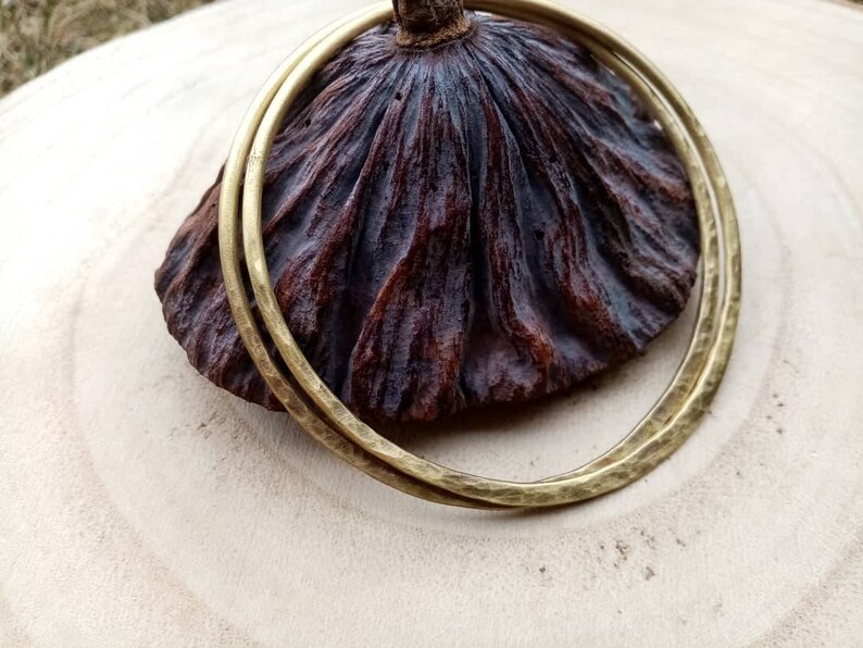 Hammered creoles for strech\u00e9 ears