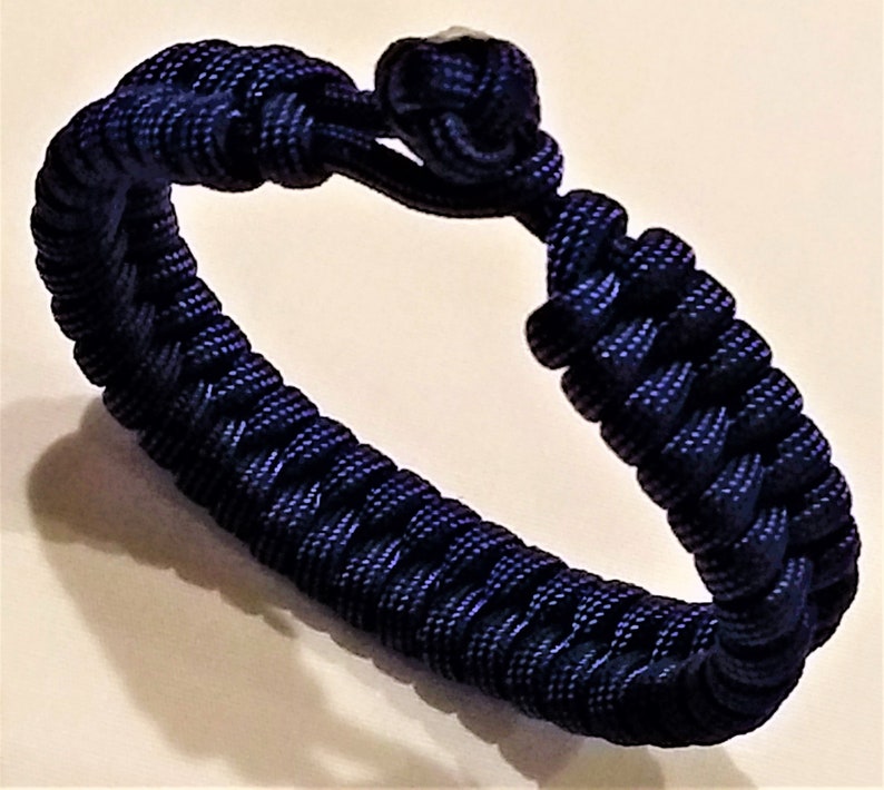 Single Strand Loop & Knot Fishtail Paracord Bracelet | Etsy