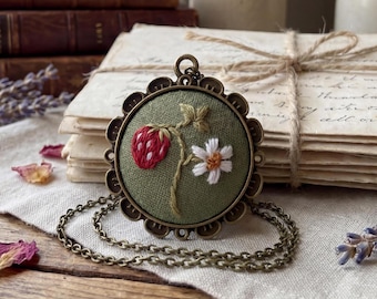 Strawberry Plant Necklace, Antique Bronze Fruit Necklace, Cottagecore Strawberry Jewelry, Gift for Gardener