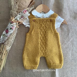 Padrão de tricô para macacão de abacaxi | Padrão de tricô para macacão de bebê | Padrão de tricô para macacão de bebê | Somente em inglês | 0-24 meses |