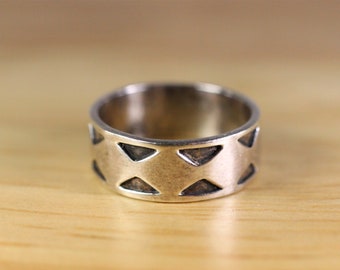 Modern Wooden Ring Statement Wooden Ring For Her Geometric Triangle Ring Black And White Large Ring Adjustable Size Gift For Architect