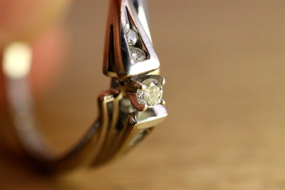 Engagement Ring: 10k White Gold & Diamond, Vintage - image 6