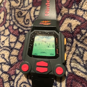 任天堂ネルソニック スターフォックス ビデオゲームウォッチ。新品電池装着済み、動作良好
