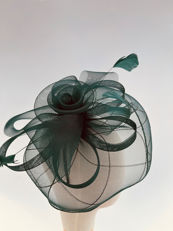 Large Emerald Green Mesh Patterned Fascinator Headband and  display picture 2