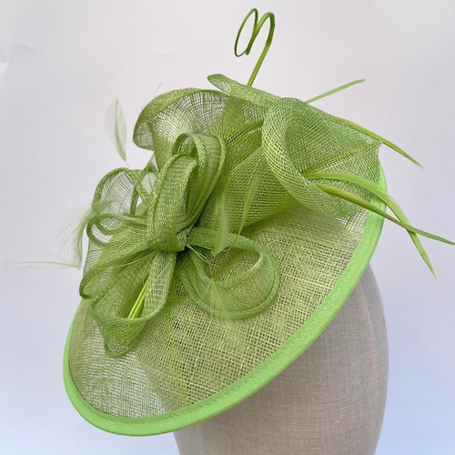 Dark Emerald Green Peony Feather Flower Sinamay Fascinator  display picture 1