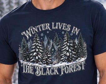 Camiseta "El invierno vive en la Selva Negra", Camiseta con ambiente invernal acogedor, Regalo de Navidad para ella, Camiseta divertida de un país de las maravillas invernal, Regalo para amantes de la naturaleza