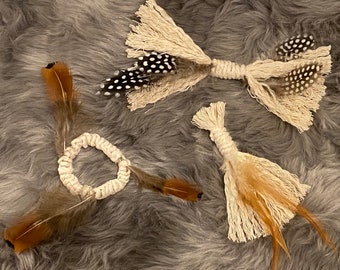 Set of 3 Natural Cat Toys “Feather Flippers”